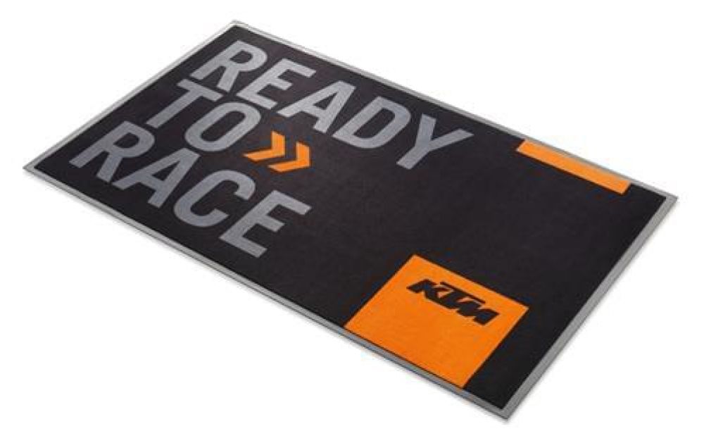 Service and fueling mats